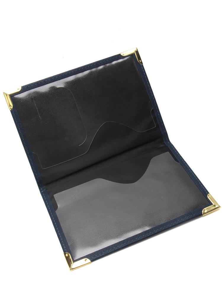 Australský držitel pasu: Tenká kůže s měděnými detaily a kapsou na jízdenky