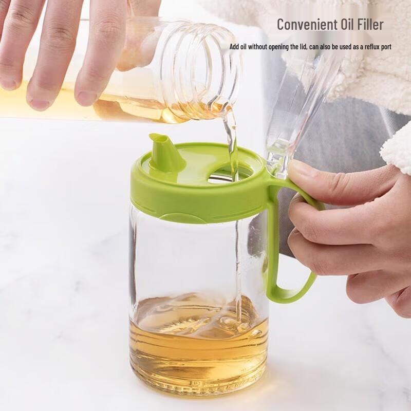 Camellia 550ml Plastic Oil Dispenser