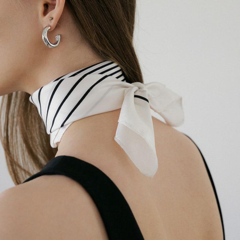 BB’DE SOLI’DE milder Seidenschal (3 Farben)