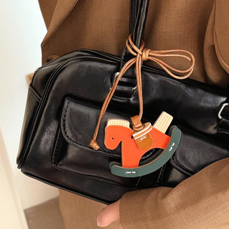 Cute Cartoon Rocking Horse Leather Keychain Kawaii Retro Creativity Leather Necklace Versatile Decoration Accessories Gifts