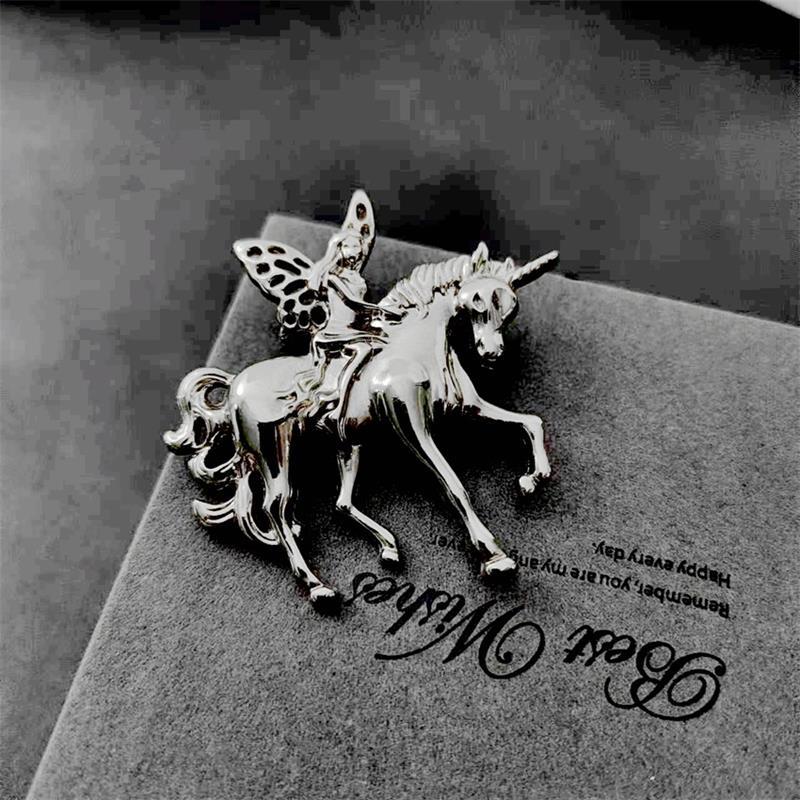 Creative Baroque Angel Pony Horse Brooch Pin Badge Clothing Suit Corsage Women High-End Brooch Jewelry Accessories Gift
