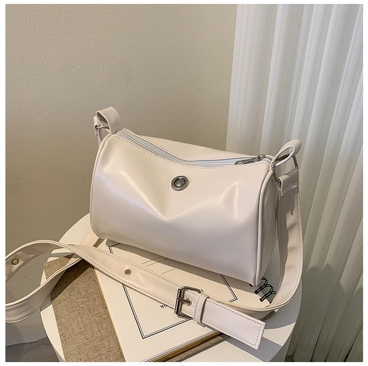 

Французская нишевая сумка женская 2024 новая универсальная сумка-подушка высокого класса с текстурой модная сумка-мессенджер большой вместимости белый