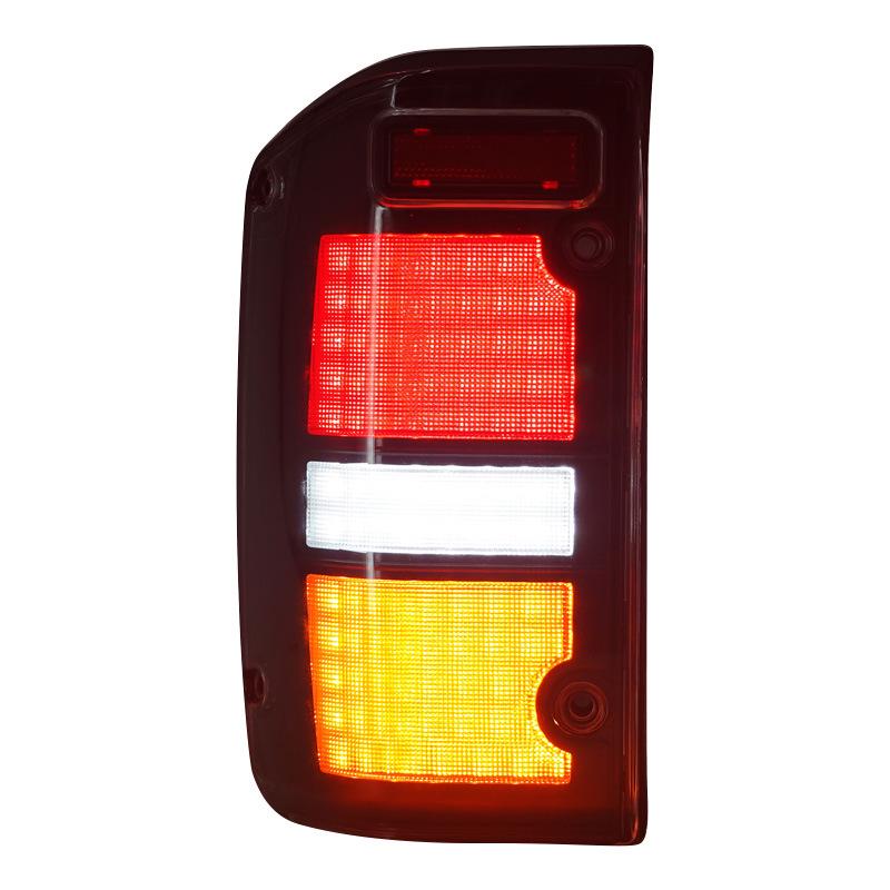 LED Tail Light Assembly with Turn Signal and Brake for 1987-1997 PATROL Y60