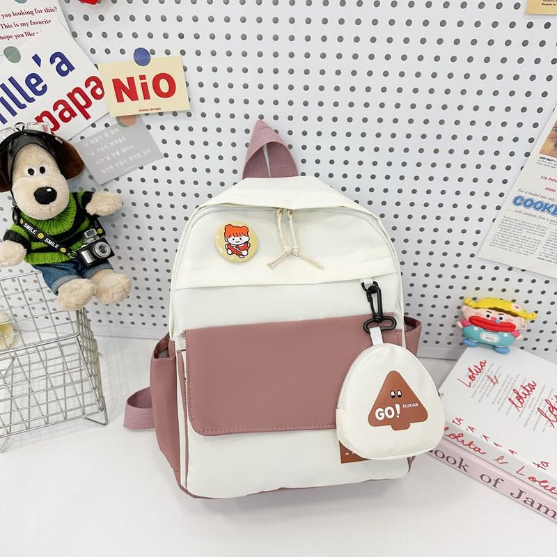 Children's new kindergarten small schoolbag contrasting colors travel backpack 3-6 years old fashionable, lightweight and cute backpack