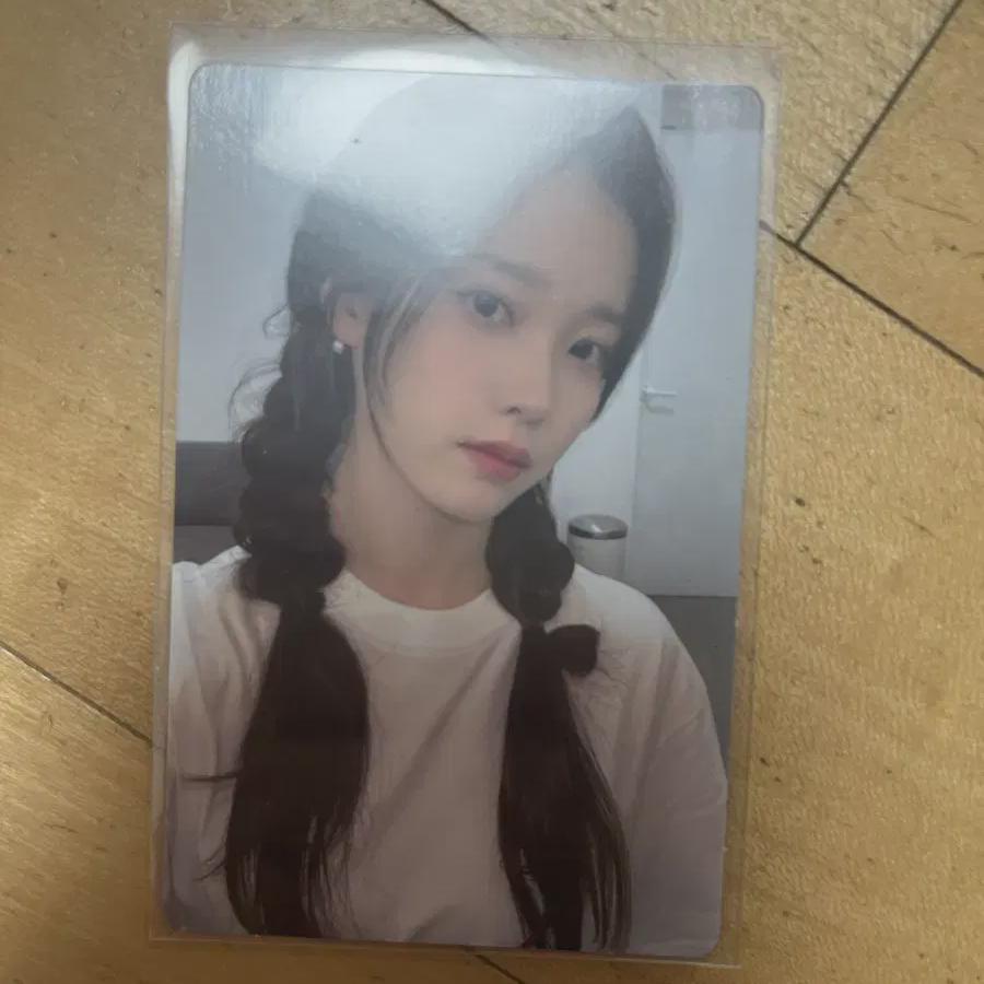 

Iu 2024 Birthday Cafe Yeokjogong Photocard