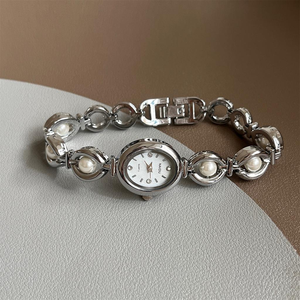 Medieval Chinese Style Retro Pearl Bracelet Watch Niche Design High Sense Light Luxury Exquisite Quartz Watch