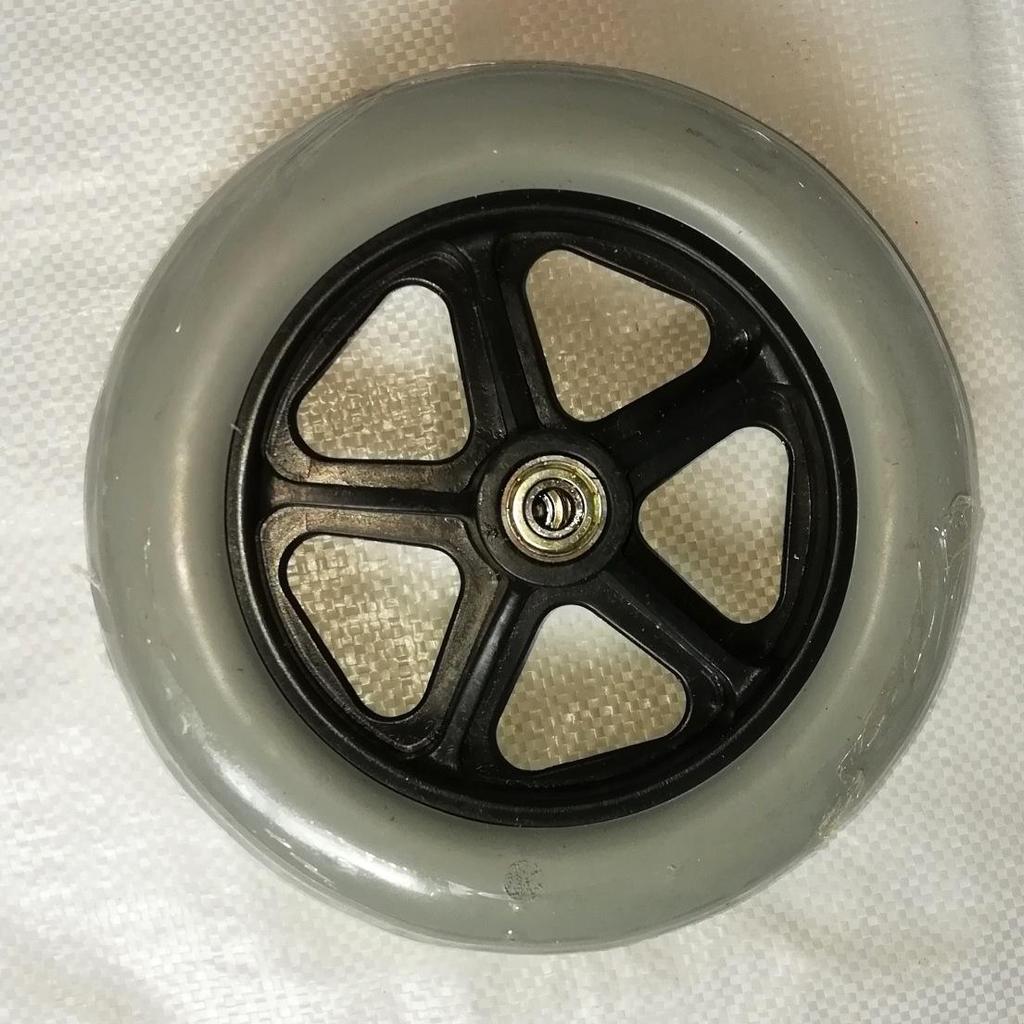 Tıbbi Tekerlekli Sandalyeler İçin Kalınlaştırılmış Sessiz Tekerlek