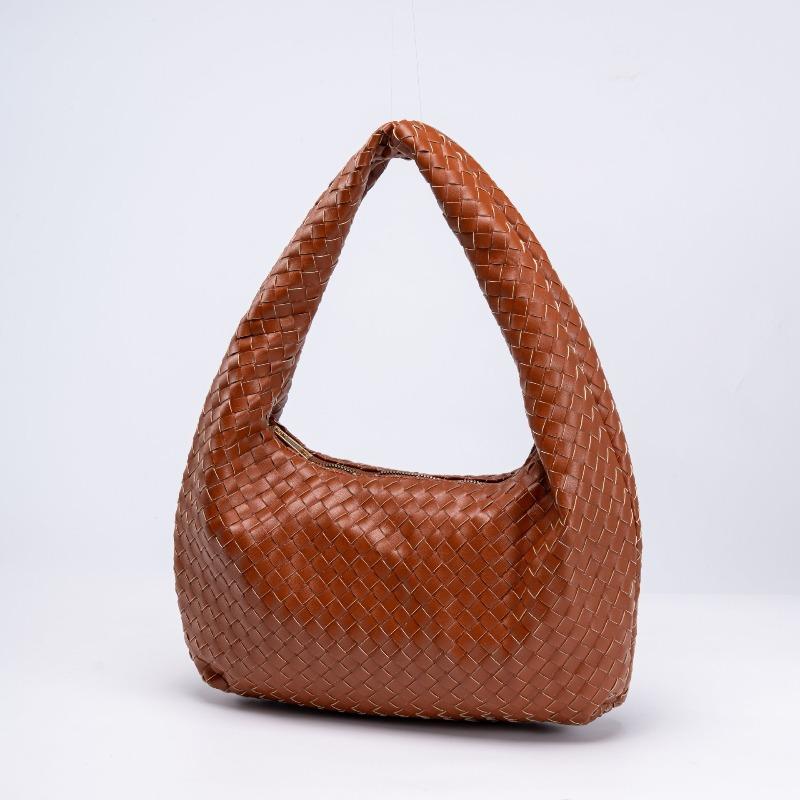 New Handwoven Bag Casual Women's Bag Fashion Shoulder Armpit Bag Women's High-end Messenger Handbag