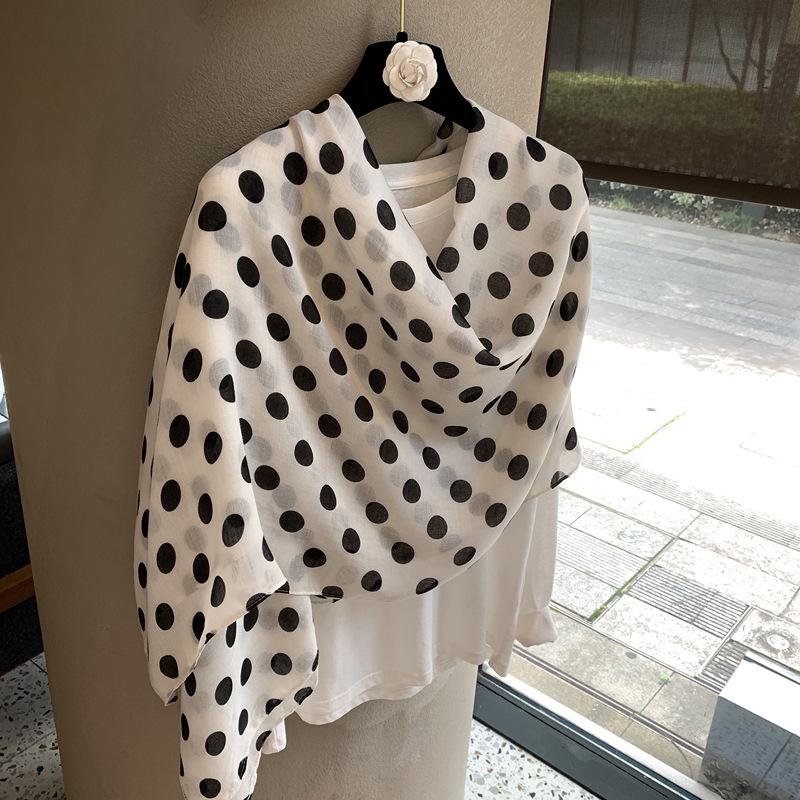Retro Fashion Elegant Polka Dot Print Silk Scarf Scarf Shawl Spring And Summer Women'S Versatile Temperament Outer Scarf Shawl
