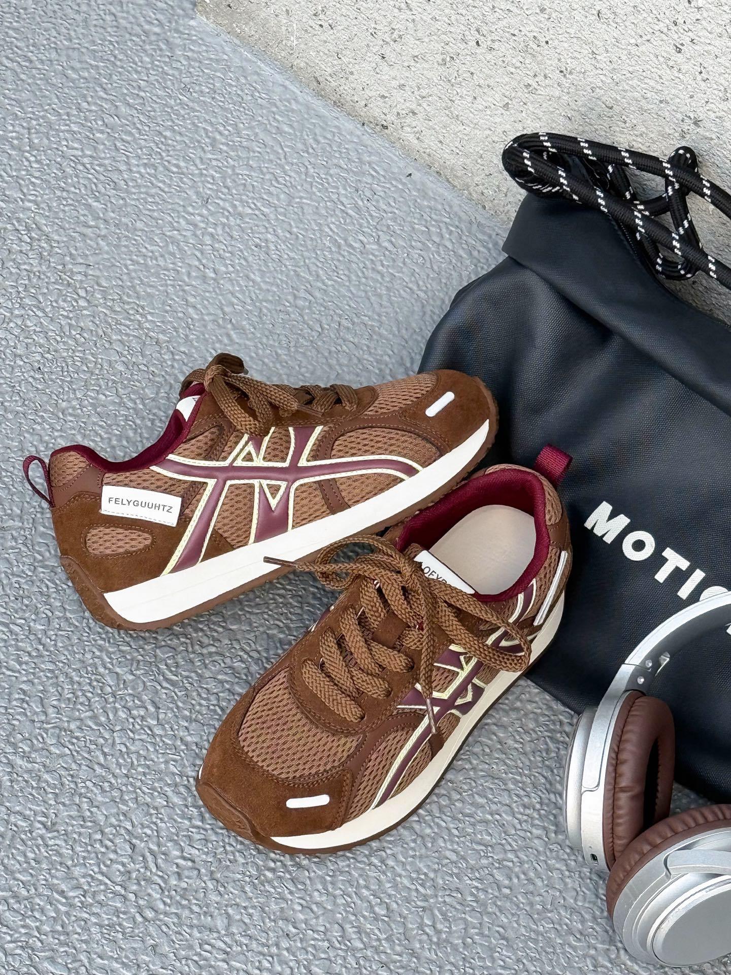 

European retro leather color matching Forrest Gump shoes 2025 spring and summer new round head thick sole heightening breathable mesh sneakers 40 кофейный