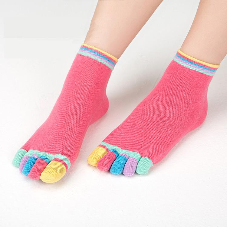 Women Colorful Cotton Five Toe Separator Socks Breathable Heel Grip Sweat Absorbent Wholesale Pack Everyday Comfort Essential