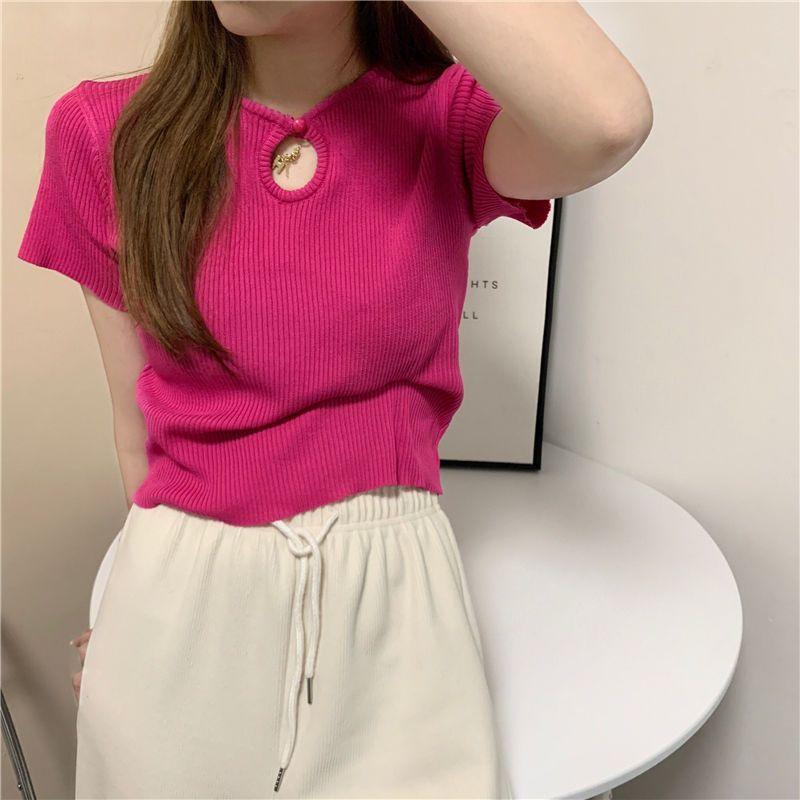 Summer Sexy Hollow Button Knitted Short Sleeved T-shirt with Women's Design Sense Short Style Interior Look Thin Bottom Shirt Top