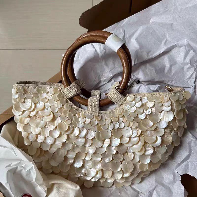 Borsa in perline a forma di fritillaria cucita a mano, nuova per primavera ed estate, stile cena celebrità, borsa a conchiglia, borsa a tracolla messenger portatile da donna
