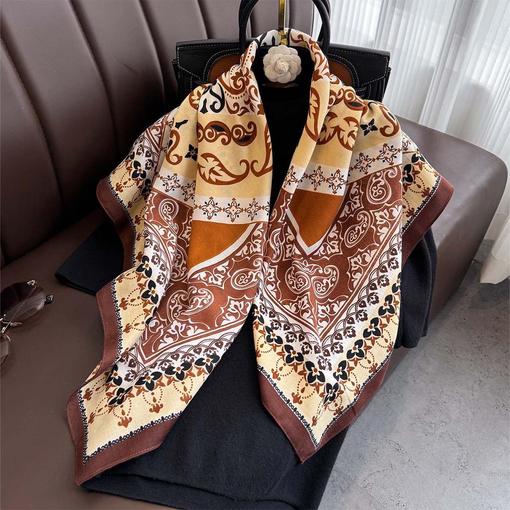 Foulard Quadrato Stampato Retrò 90x90cm Sciarpe Bandane da Donna in Imitazione Seta Sciarpe da Viaggio di Lusso Hijab Elegante Foulard
