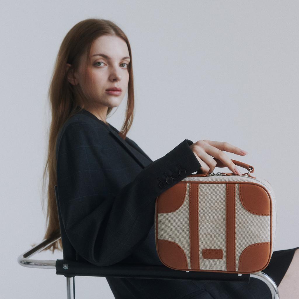 Quisque De Nimes Mini Trunk Bag (Canvas Camel)