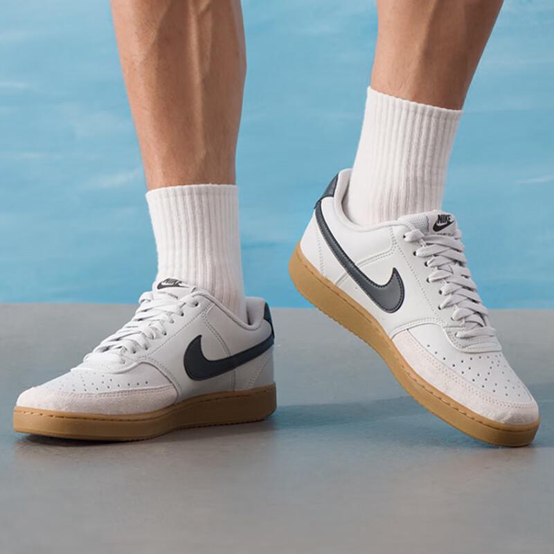 Nike Men's Court Vision LO Casual Shoes