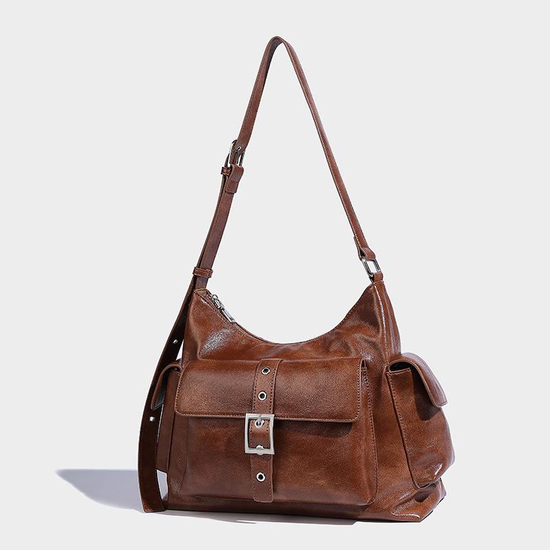 Autumn/Winter 2024 Retro Biker Pocket Bag: High-Capacity, Chic Crossbody for Fashionable Commuters