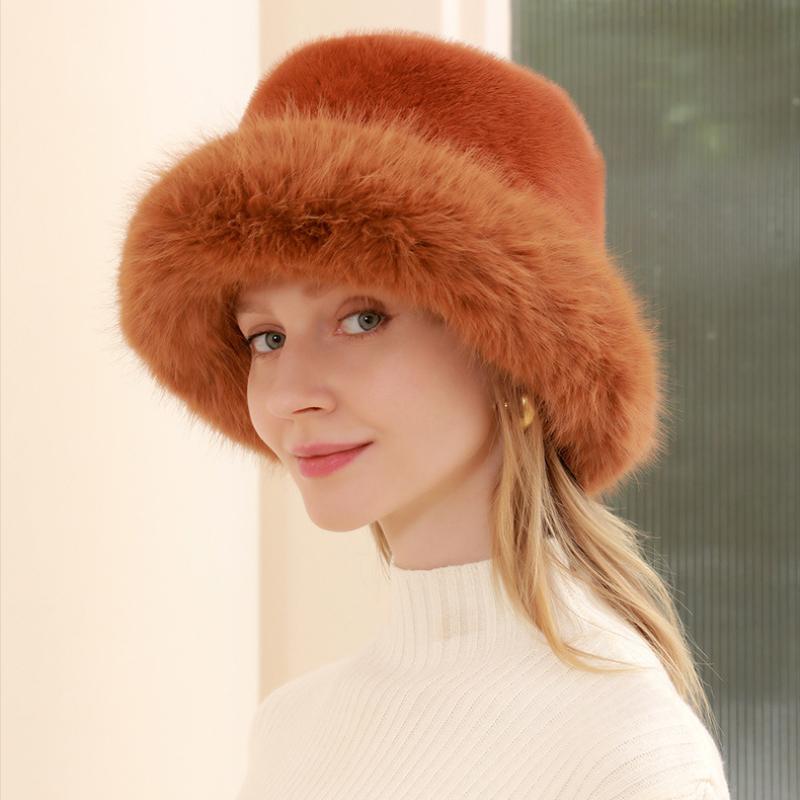 Pălărie de iarnă de lux din blană artificială pentru femei - groasă, pufoasă și caldă cu protecție pentru urechi | Poliester ușor, elastic | Se poate spala la masina