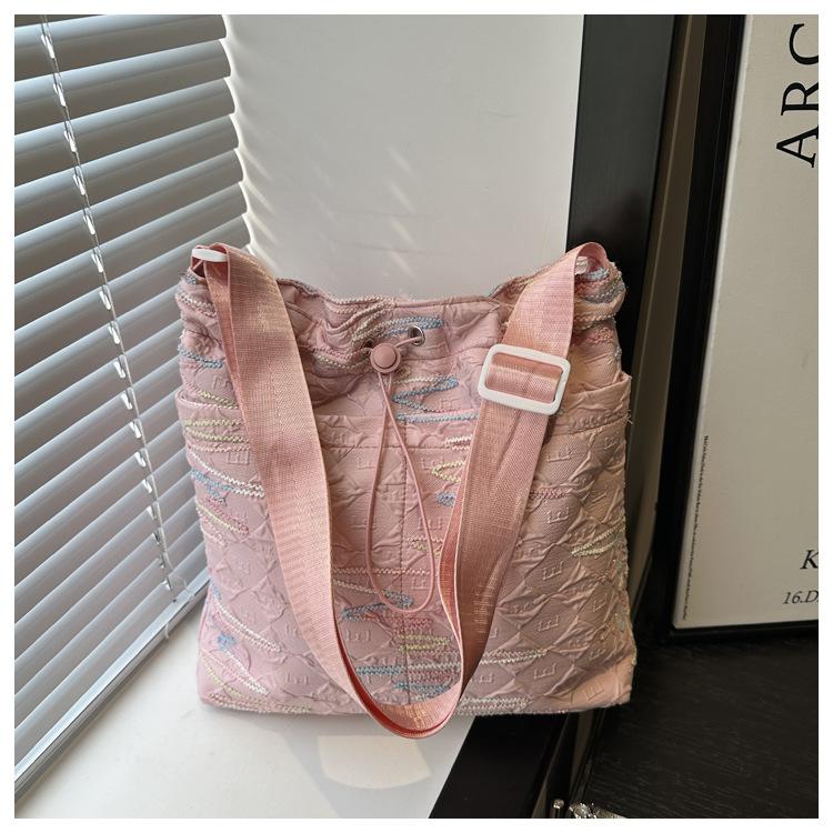 

Handbag Women s 2025 New Beautiful Fashion Casual Personality Beautiful Commuter Bag One Shoulder Crossbody Tote Bag розовый