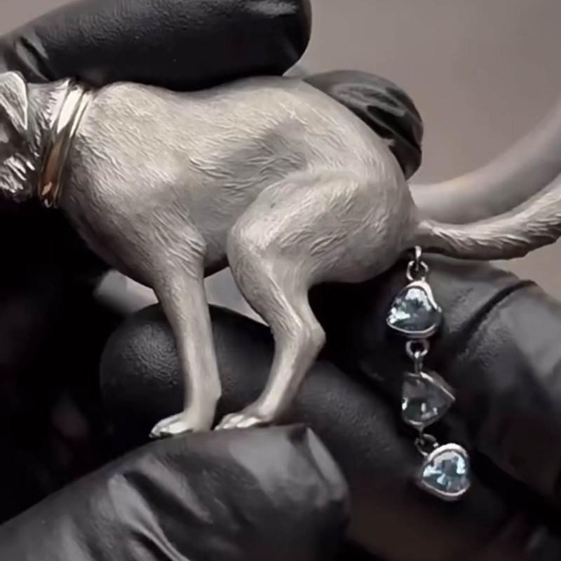 Cute Animal Waste Brooch Accessories Playful Dog Poop Brooch with Heart Shaped Stone Punk Party Brooches Pin Ornament