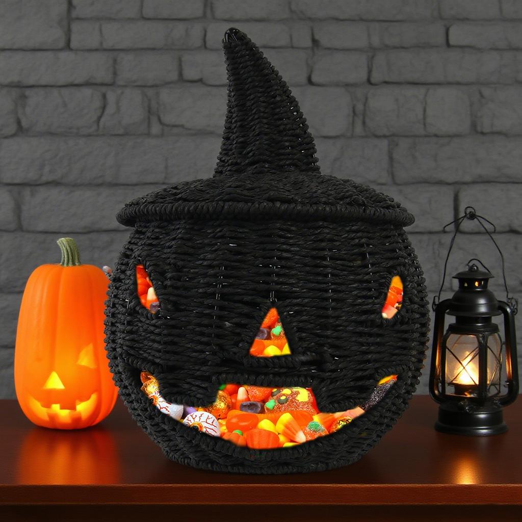Halloweenské strašidelné řasy a plastové dekorace