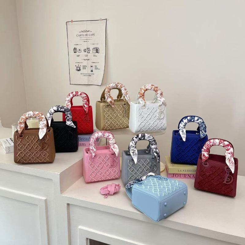 Heavy Industry Embroidery Versatile Princess Diana Bag New Fashion Silk Scarf Handbag Women's High-end Single Shoulder Messenger Bag