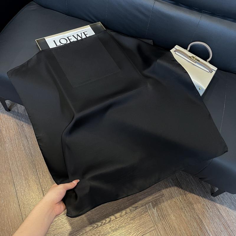 New silk scarf women's fashion versatile high-end small square scarf Korean version neck protection scarf spring and autumn retro scarf binding bag