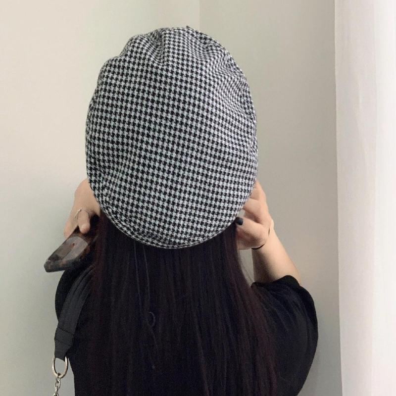Vintage Plaid Hat With Chain Cool Fashionable Japanese Beanies Metal Patch Beret Elegant Sweet Trendy Street Painter Hat