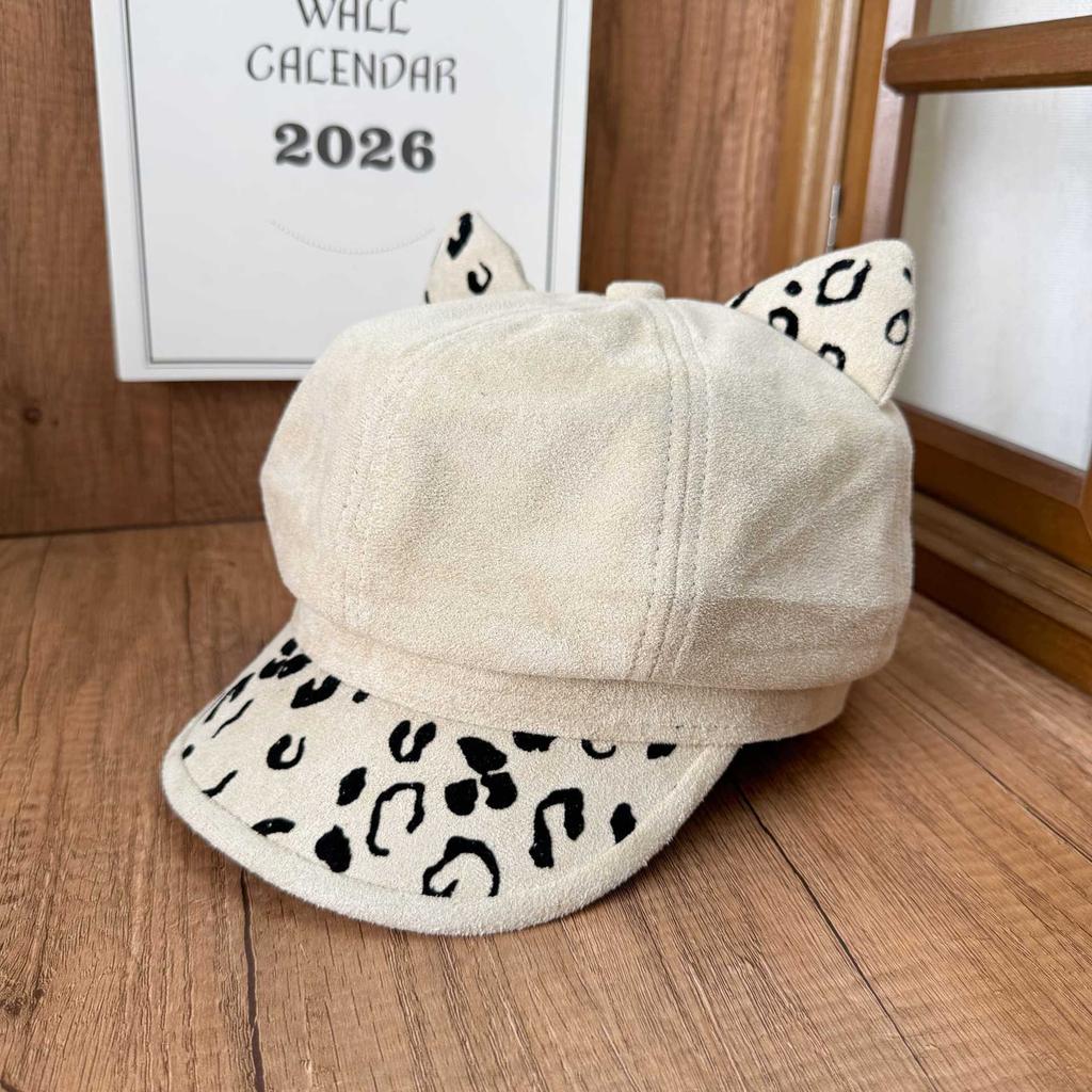Spring and Autumn atmosphere cat ear octagonal hat female leopard print suede duck tongue beret age reduction cute newsboy hat wholesale