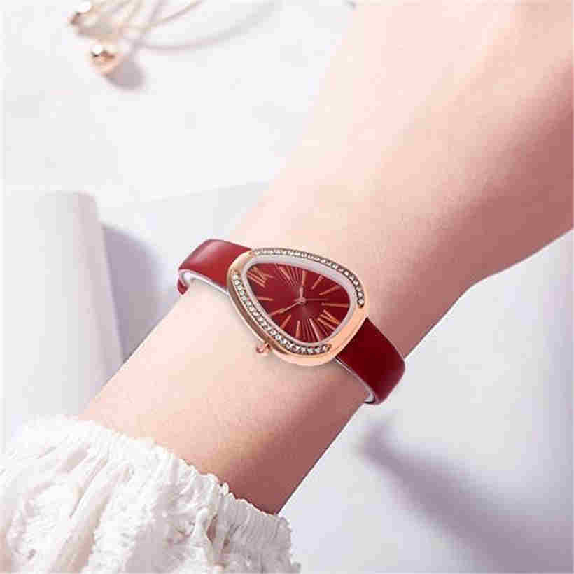 Fashion Ladies Casual Triangle Dial Watches Snakeskin Strap Roman Digital Wrist Watch