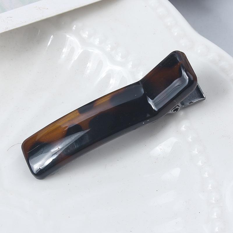 Elegant Acetate Rectangular Hair Clip for Women - Simple Updo Headdress