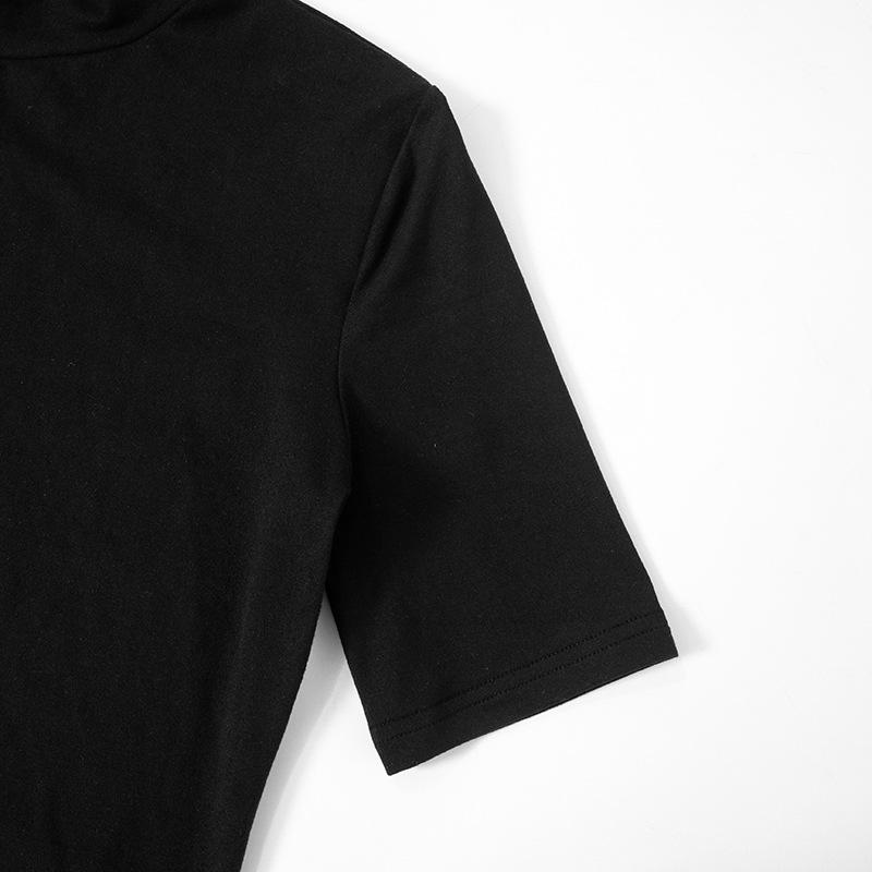 Léto 2025 Rolák Poloviční rukáv Mini šaty Francouzský styl Móda Elegantní Černobílé Patchworkové Přiléhavé šaty