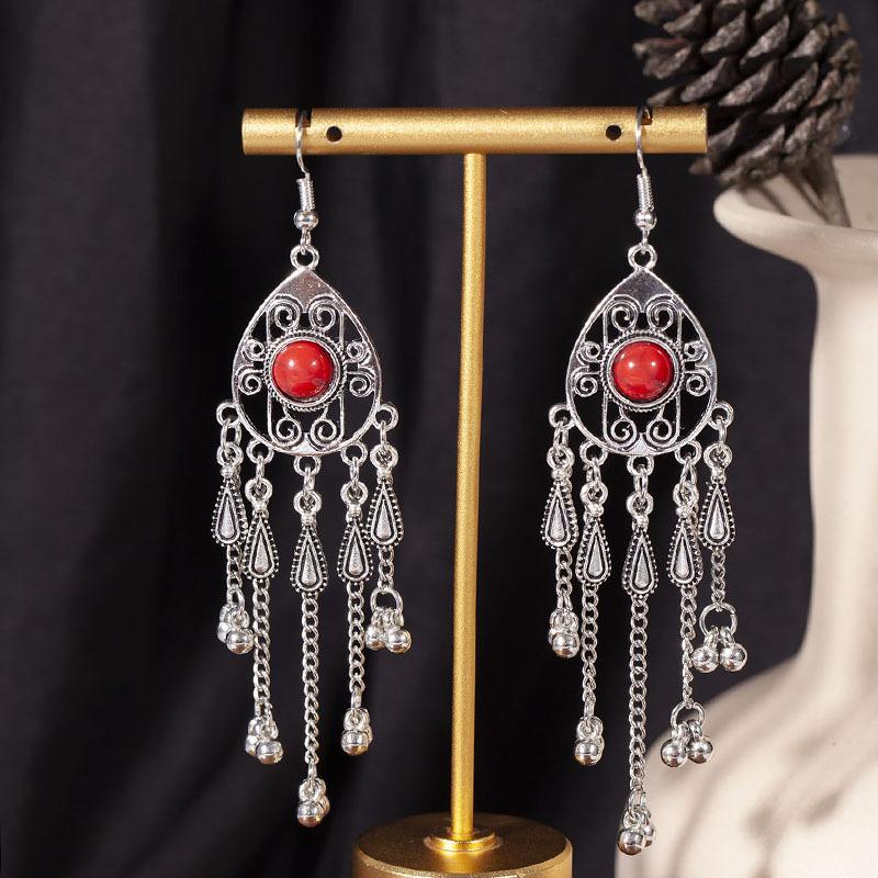 European, American and Bohemian Hollow Bead Fringed Earrings, High-end Retro Ethnic Style Earrings, Fashionable Long Earrings.