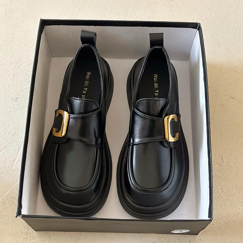 Platform small leather shoes women's spring 2025 new versatile British college style black jk shoes muffin loafer single shoes