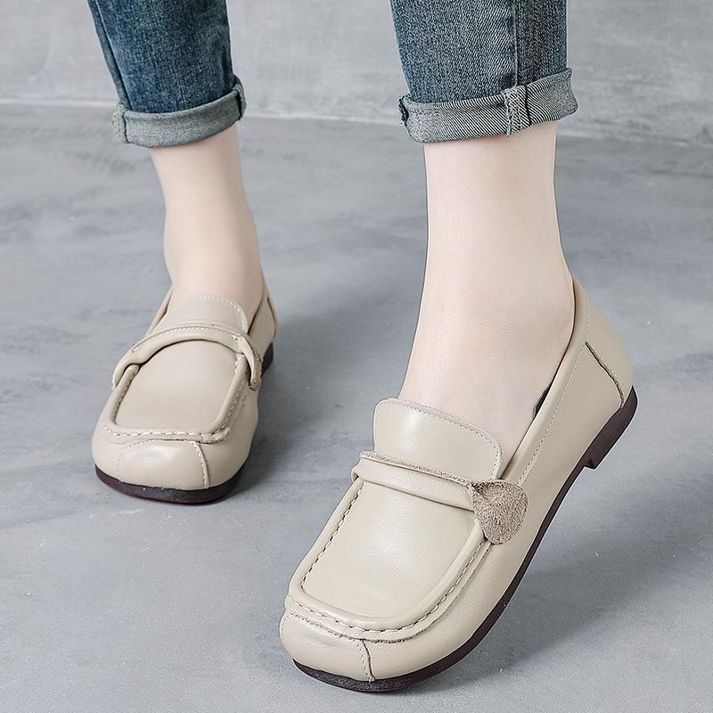 2025 New Red Ballet Flats Ladies Cow Leather Loafers Women's Luxury Moccasins Business Office Shoes Mother Travel Flats Woman