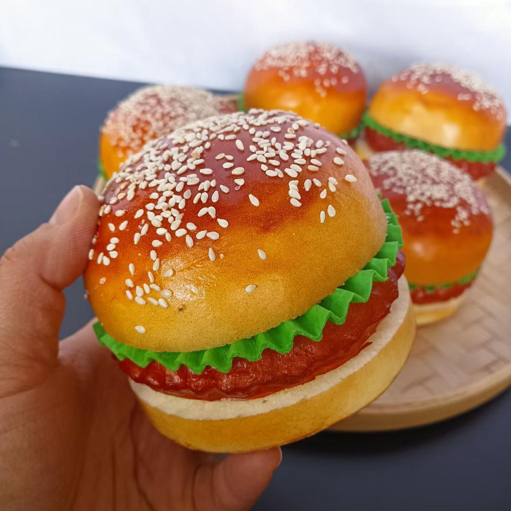Hamburger Artificiel Réaliste Modèle Burger en PU Simulation Décoration Alimentaire Pour Vitrine Et Décoration de Fête à Domicile