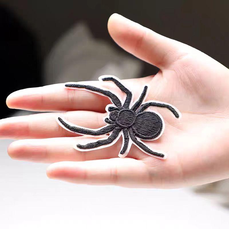 4Pcs Animal Embroidery Patch Spider Scorpion Bat Iron On Patch Applique DIY Holes Repair Clothing Decoration