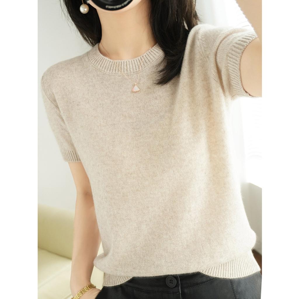 Women's Short Sleeved Knitted Sweater Round Neck Loose Thin Top