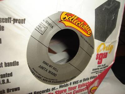 7inch Record ANITA WARD - Ring My Bell / Don't Drop My Love COL0361 Collectables US Soul/Funk Used