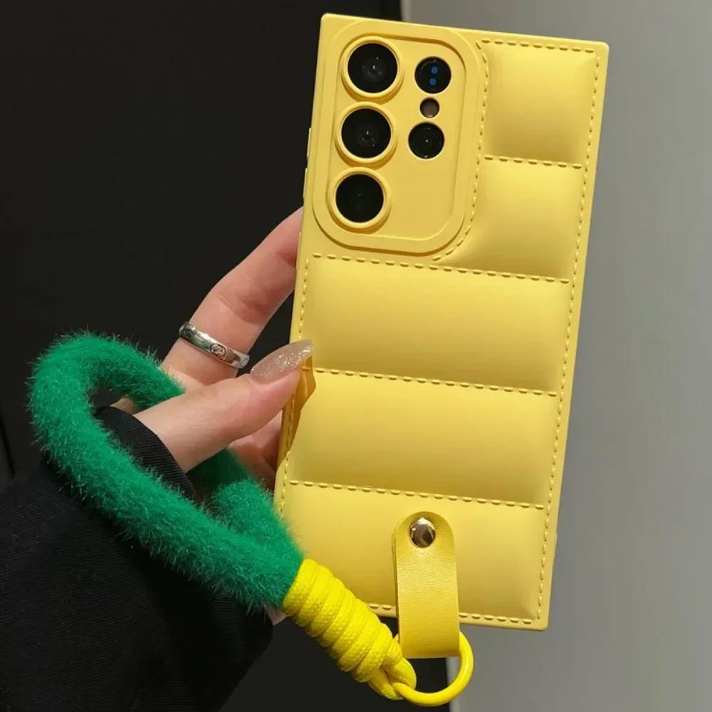 Wrist Strap Phone Case For Samsung  S26 S25 Ultra S24 S23 S21 S20 FE S22 Plus A16 A06 A55 A35 A25 A15 A05s A05 Down Jacket Style