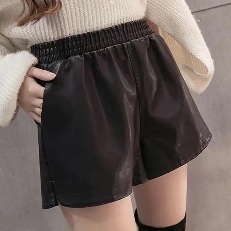 Herbst und Winter PU-Lederhose Damenshorts Lose koreanische Version eines Wortes Allgleiches dünne Oberbekleidung Hose mit weitem Bein Stiefelhose
