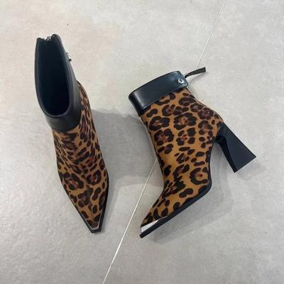 Bottines pour femmes 2024 Nouvelles Sexy Pointues Stripper Imprimé Léopard Créateur Bottes à Talons Hauts Décontractées Fermeture Éclair Style Punk Mujer Zapatos