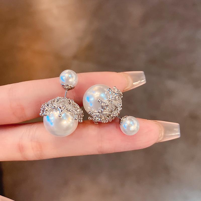 Korean Luxury Mermaid Pearl Earrings: Elegant, High-End, and Versatile Statement Ear Buckles