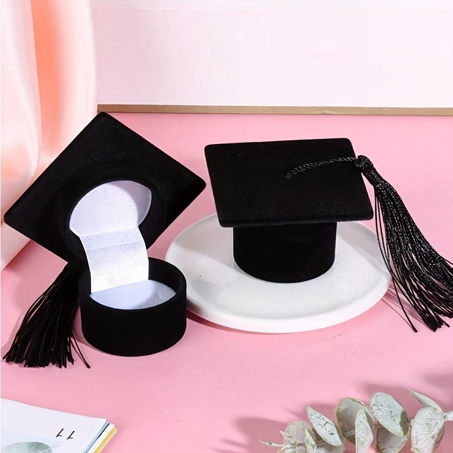Plüsch-Ringe-Box Kreative Bachelorhut-Schmuckaufbewahrungsbox Abschluss-Abzeichen Abschlusszeit-Geschenk Campus-Heiratsantrag Mini-Ringe-Box