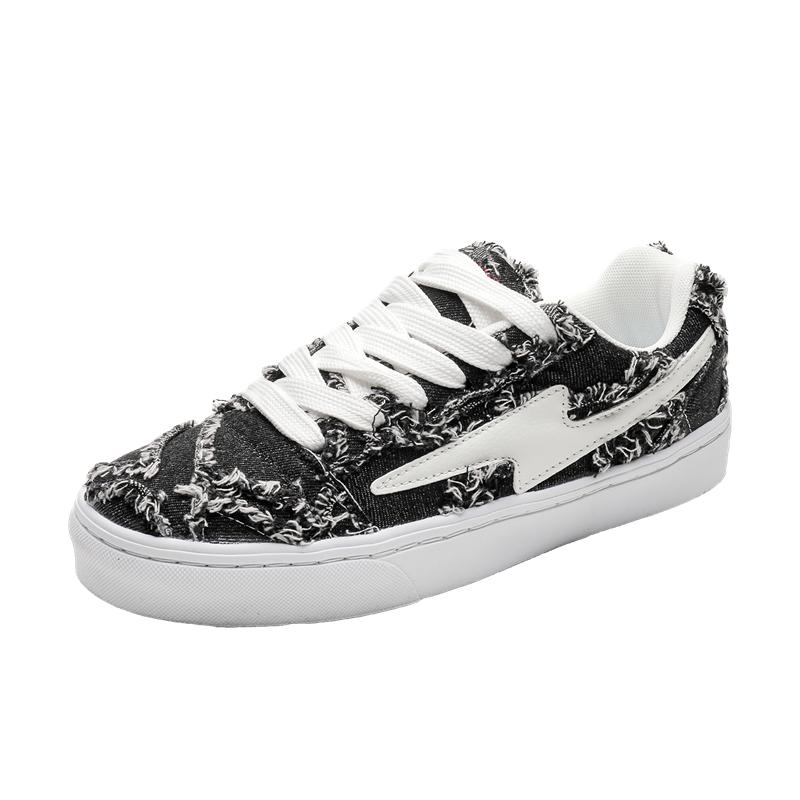 

2026 Denim Canvas Couple Skateboarding Shoes Autumn Street Fashi Board Shoes Comfortable Soft Sole Lace Up Men S Casual Shoes 42