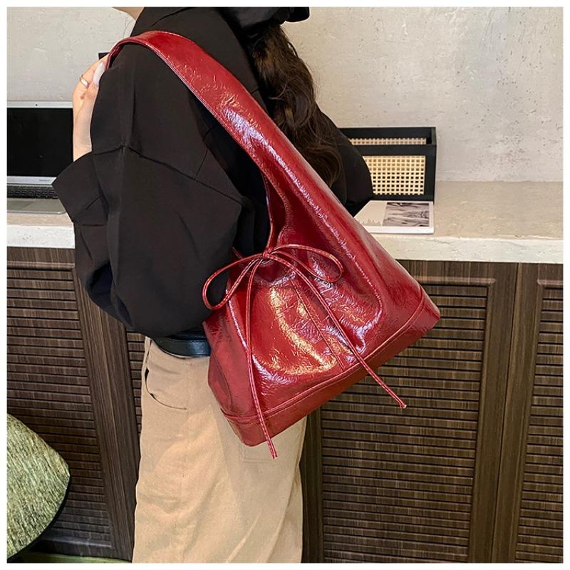 Underarm bag texture large capacity tote bag new spring and autumn tide shoulder bag fashion casual bag