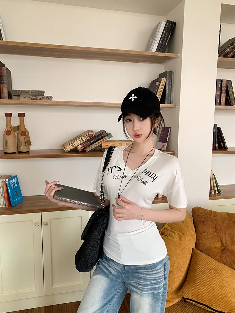 Women's V Neck Short Sleeve Letter Print Top Slim Fit Elegant Commuter Tee Milk Silk Casual Blouse