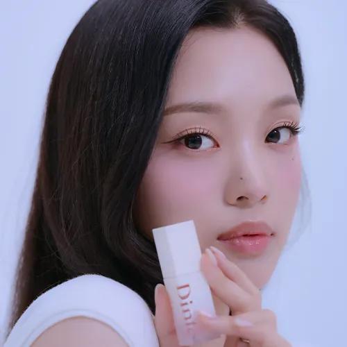 

[Коллекция Aurelius] Восстанавливающая маска-эссенция для губ