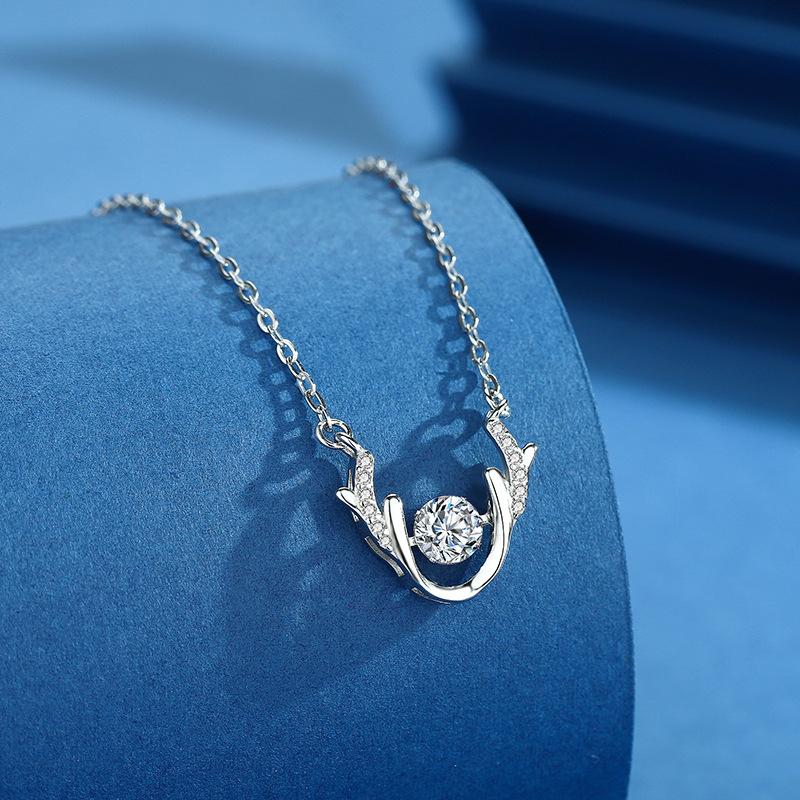 New Yilu Has Your Agile Deer Horn Necklace for Girls, Versatile, Niche, Light Luxury Design, High-end Feeling, Collarbone Chain