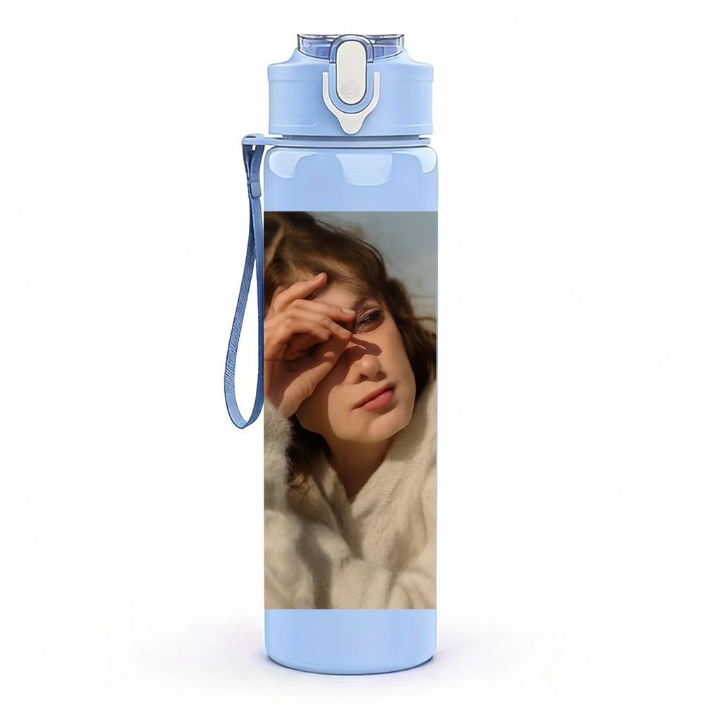 1PC Vintage Lady Soft Portrait 750ml Color Plastic Sports Water Bottle Leakproof Flip Straw Lid For Sports Office Home Use